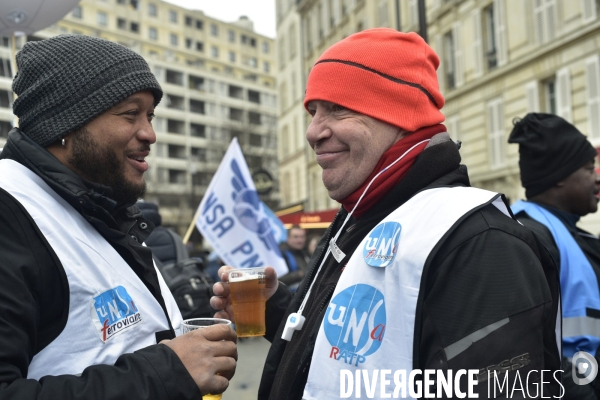 Grève du 5 décembre 2019 à Paris. National strike of 5 December 2019 in Paris.