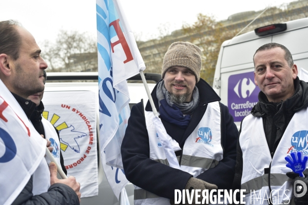 Grève du 5 décembre 2019 à Paris. National strike of 5 December 2019 in Paris.