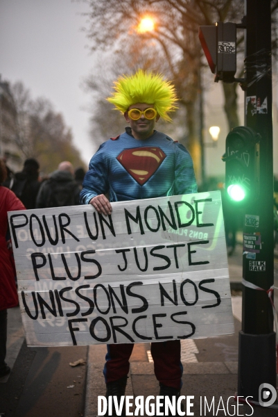 Manifestation pour la Grève du 5 décembre 2019 à Paris. National strike of 5 December 2019 in Paris.