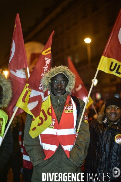 Manifestation pour la Grève du 5 décembre 2019 à Paris. National strike of 5 December 2019 in Paris.