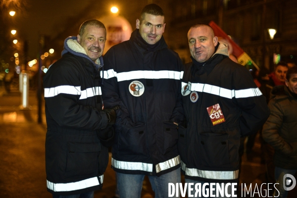 Manifestation pour la Grève du 5 décembre 2019 à Paris. National strike of 5 December 2019 in Paris.