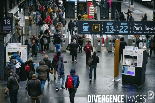 Début de la grève à la gare de l Est