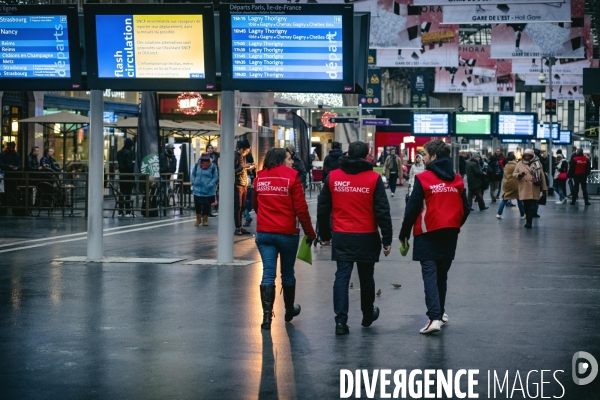 Début de la grève à la gare de l Est