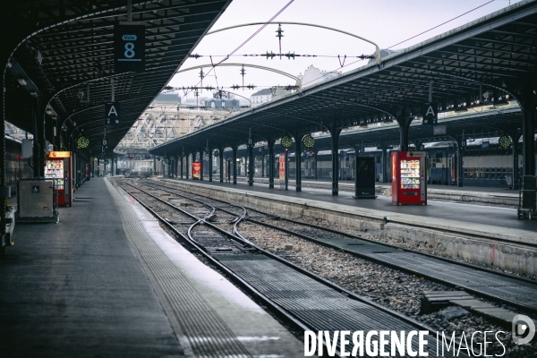 Début de la grève à la gare de l Est