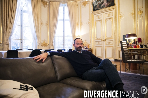 Le Premier Ministre Edouard PHILIPPE dans son bureau à l Hôtel Matignon  Le Premier Ministre Edouard PHILIPPE dans son bureau à l Hôtel Matignon.