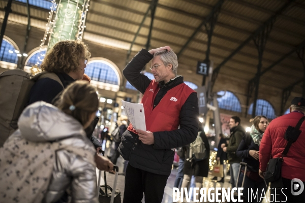 Grève dans les transports contre la réforme des retraites