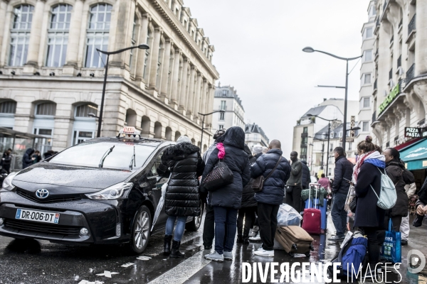 Grève dans les transports contre la réforme des retraites
