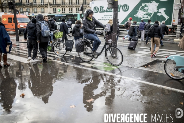 Grève dans les transports contre la réforme des retraites