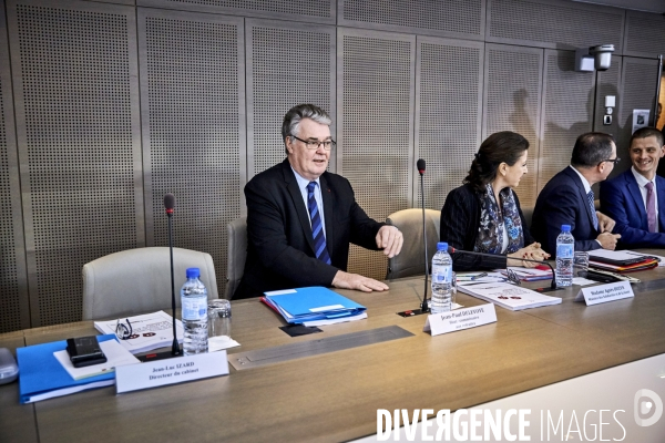 Jean Paul Delevoye et Agnes Buzin rencontrent les partenaires sociaux