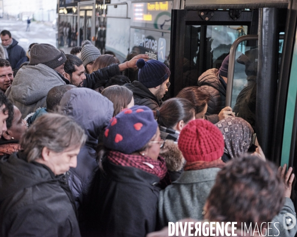 Contre la réforme des retraites, grève des transports