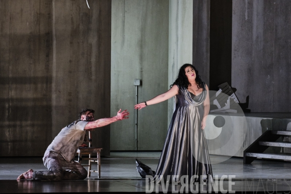 Le Prince Igor / Barrie Kosky / Philippe Jordan / Alexandre Borodine