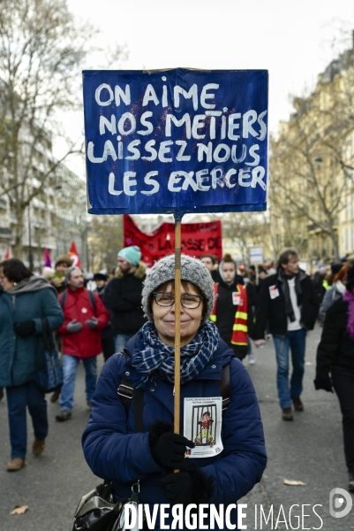 Manifestation contre la réforme des retraites. Grève du 10 décembre 2019 à Paris. National strike of 10 December 2019 in Paris.