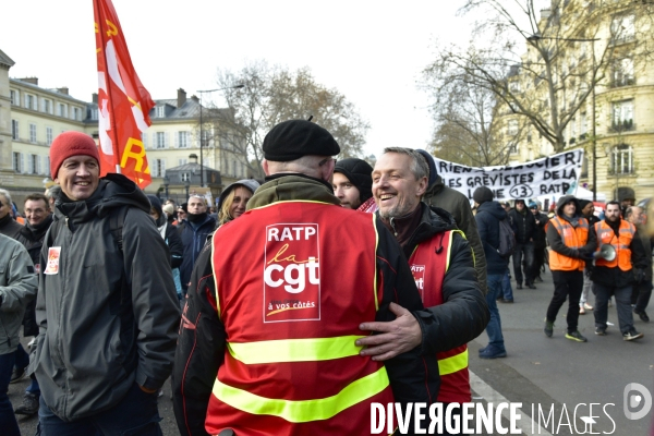 Manifestation contre la réforme des retraites. Grève du 10 décembre 2019 à Paris. National strike of 10 December 2019 in Paris.