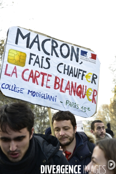 Manifestation contre la réforme des retraites. Grève du 10 décembre 2019 à Paris. National strike of 10 December 2019 in Paris.