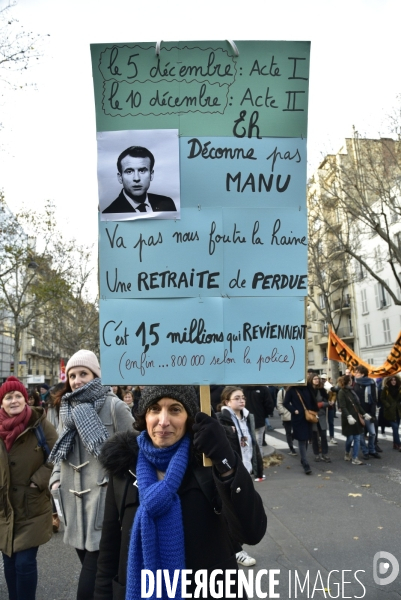 Manifestation contre la réforme des retraites. Grève du 10 décembre 2019 à Paris. National strike of 10 December 2019 in Paris.