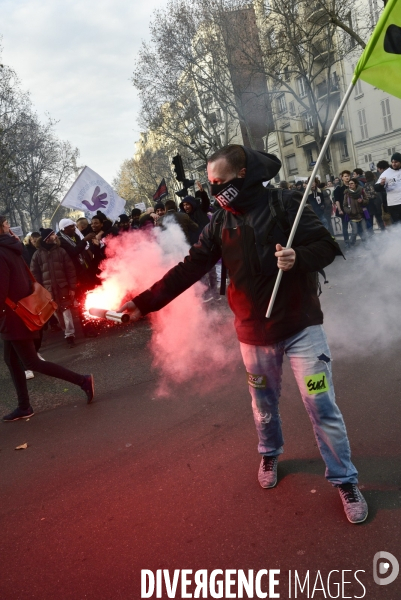 Manifestation contre la réforme des retraites. Grève du 10 décembre 2019 à Paris. National strike of 10 December 2019 in Paris.