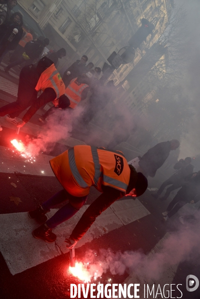 Manifestation contre la réforme des retraites. Grève du 10 décembre 2019 à Paris. National strike of 10 December 2019 in Paris.