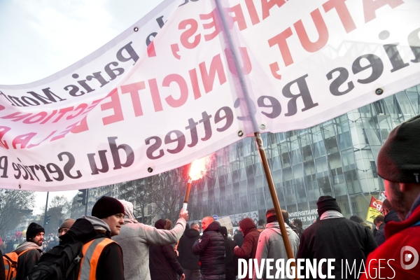 Manifestation contre la réforme des retraites. Grève du 10 décembre 2019 à Paris. National strike of 10 December 2019 in Paris.