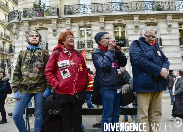 Manifestation contre la réforme des retraites. Grève du 10 décembre 2019 à Paris. National strike of 10 December 2019 in Paris.