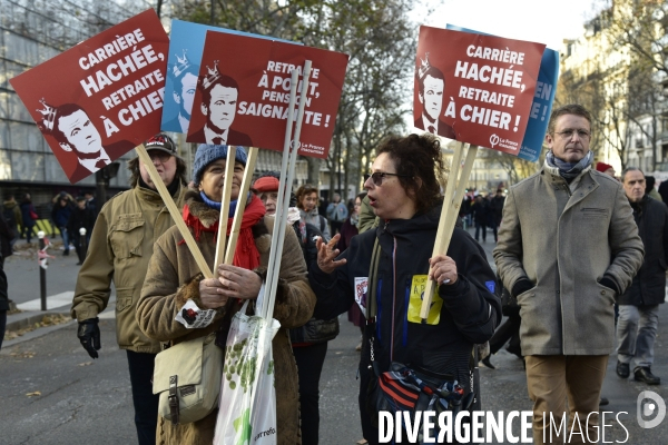 Manifestation contre la réforme des retraites. Grève du 10 décembre 2019 à Paris. National strike of 10 December 2019 in Paris.