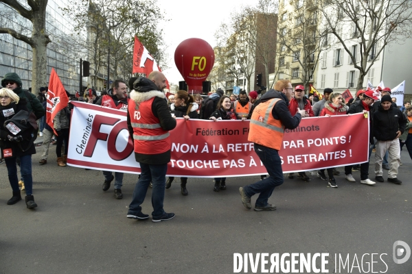 Manifestation contre la réforme des retraites. Grève du 10 décembre 2019 à Paris. National strike of 10 December 2019 in Paris.