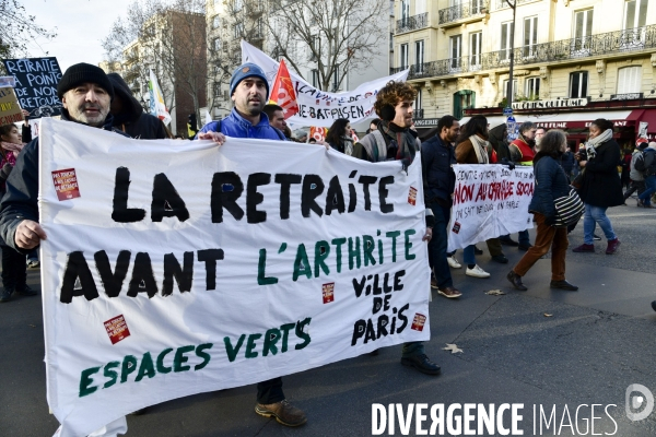 Manifestation contre la réforme des retraites. Grève du 10 décembre 2019 à Paris. National strike of 10 December 2019 in Paris.