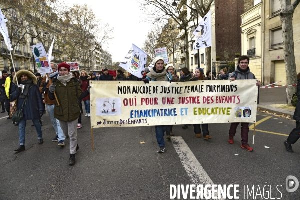 Manifestation contre la réforme des retraites. Grève du 10 décembre 2019 à Paris. National strike of 10 December 2019 in Paris.