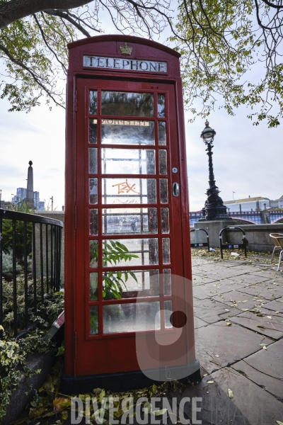 Cabine téléphonique rouge à Londres