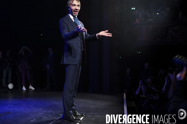 Meeting de Cédric Villani au Trianon.