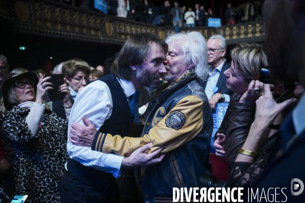 Meeting de Cédric Villani au Trianon.