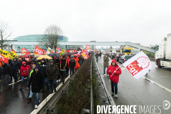 Blocages contre la réforme des retraites à Nantes