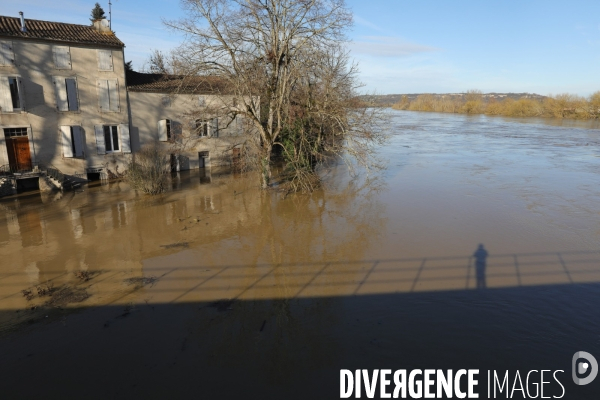 Inondation le long de la garonne