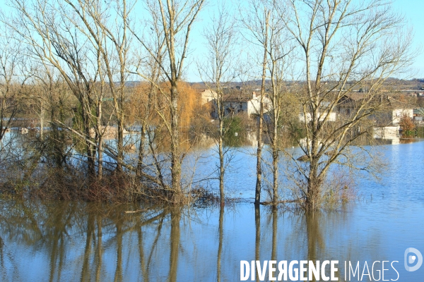 Inondation le long de la garonne