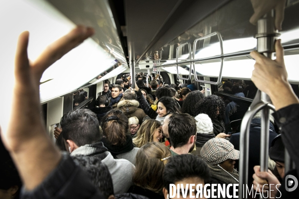 La galère des usagers du métro pendant la grève des transports.