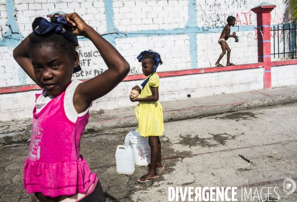 Vie quotidienne a port-au-prince, haiti, 3 ans apres le seisme- archives hd
