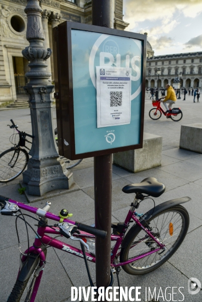 Journée de grève des transports publics à Paris, contre la réforme des retraite, en décembre 2019. Public transport strike day in Paris, in December 2019.