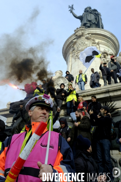 Manifestation nationale contre la reforme des retraites a Paris. Demonstration against pension reform in Paris.