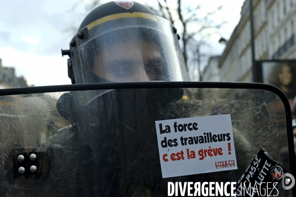 Manifestation nationale contre la reforme des retraites a Paris. Demonstration against pension reform in Paris.