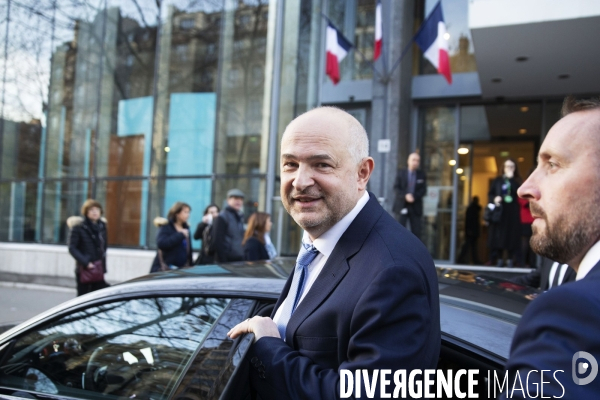 Passation de pouvoir entre Jean-Paul DELEVOYE et  Laurent PIETRASZEWSKI.