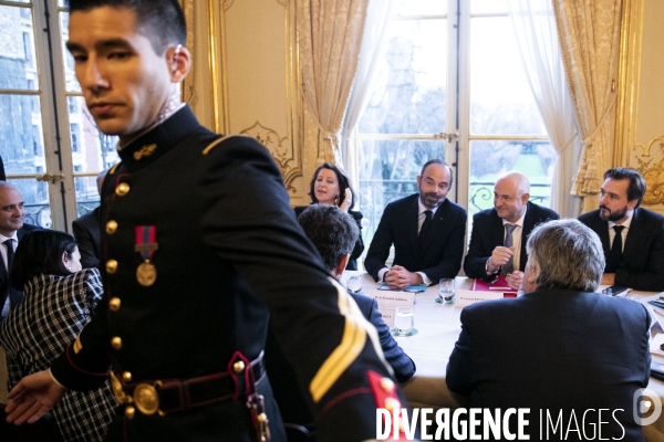 Laurent PIETRASZEWSKI participe avec les syndicats aux négociations sur la réforme des retraites.