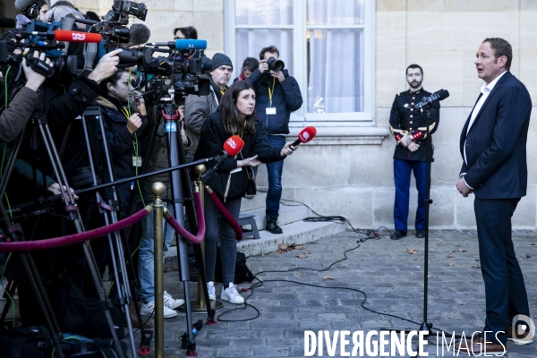 Les syndicats défilent à Matignon pour la réforme des retraites