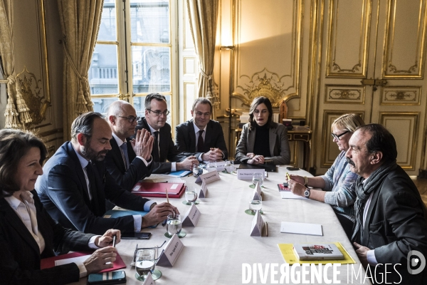 Edouard Philippe reçoit les partenaires sociaux
