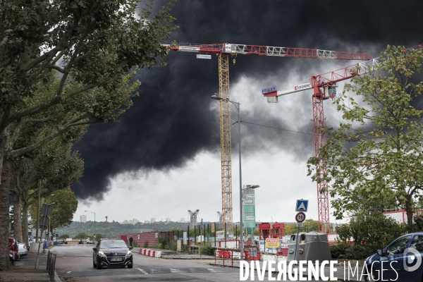 Incendie de l usine Lubrizol à Rouen le 26 septembre 2019