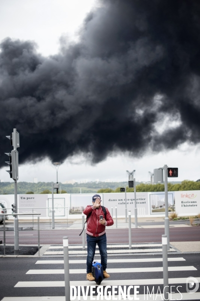 Incendie de l usine Lubrizol à Rouen le 26 septembre 2019