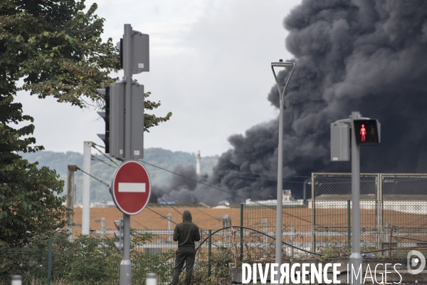 Incendie de l usine Lubrizol à Rouen le 26 septembre 2019