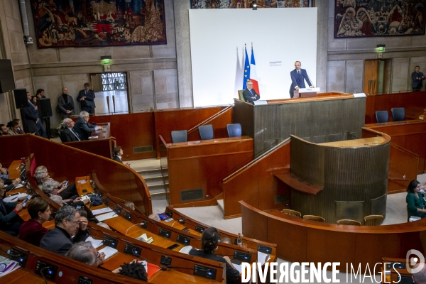 Edouard Philippe dévoile la réforme des retraites devant le CESE