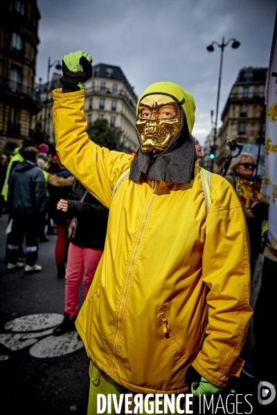 Manifestation Paris Retraites Syndicats et Gilets Jaunes