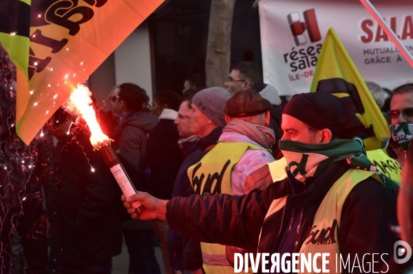 Manifestation contre la réforme des retraites. Grève du 17 décembre 2019, à Paris. National strike of 17 December 2019 in Paris.