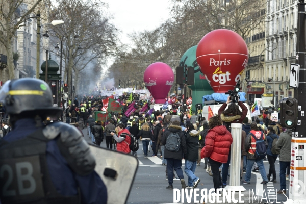 Manifestation contre la réforme des retraites du 4 janvier 2020, à Paris. National strike of 4 janvier 2020 in Paris.