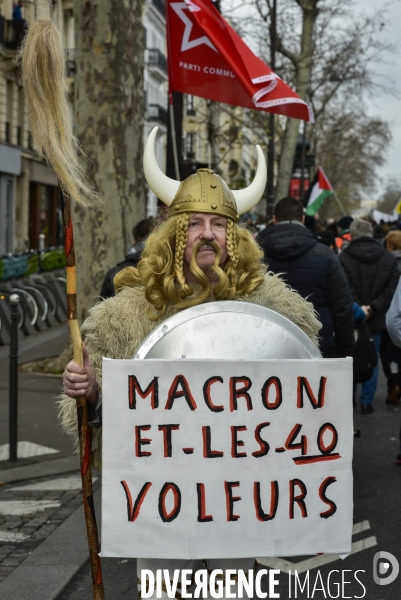 Manifestation contre la réforme des retraites du 4 janvier 2020, à Paris. National strike of 4 janvier 2020 in Paris.